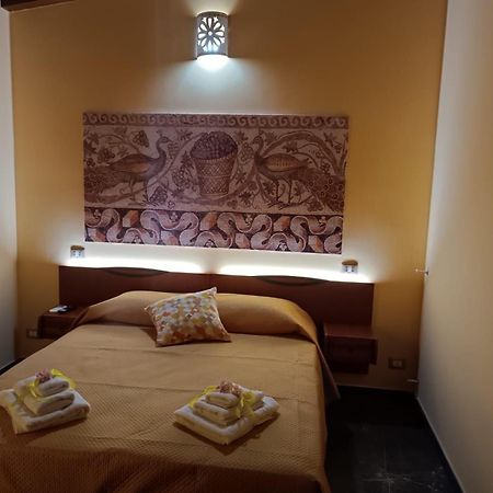 B&B Megale Hellas Розарно Экстерьер фото